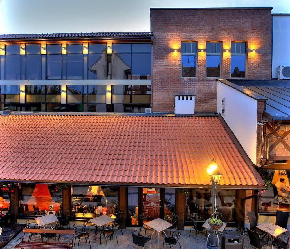 Friedricho Pasazas Hotel Klaipeda Bagian luar foto