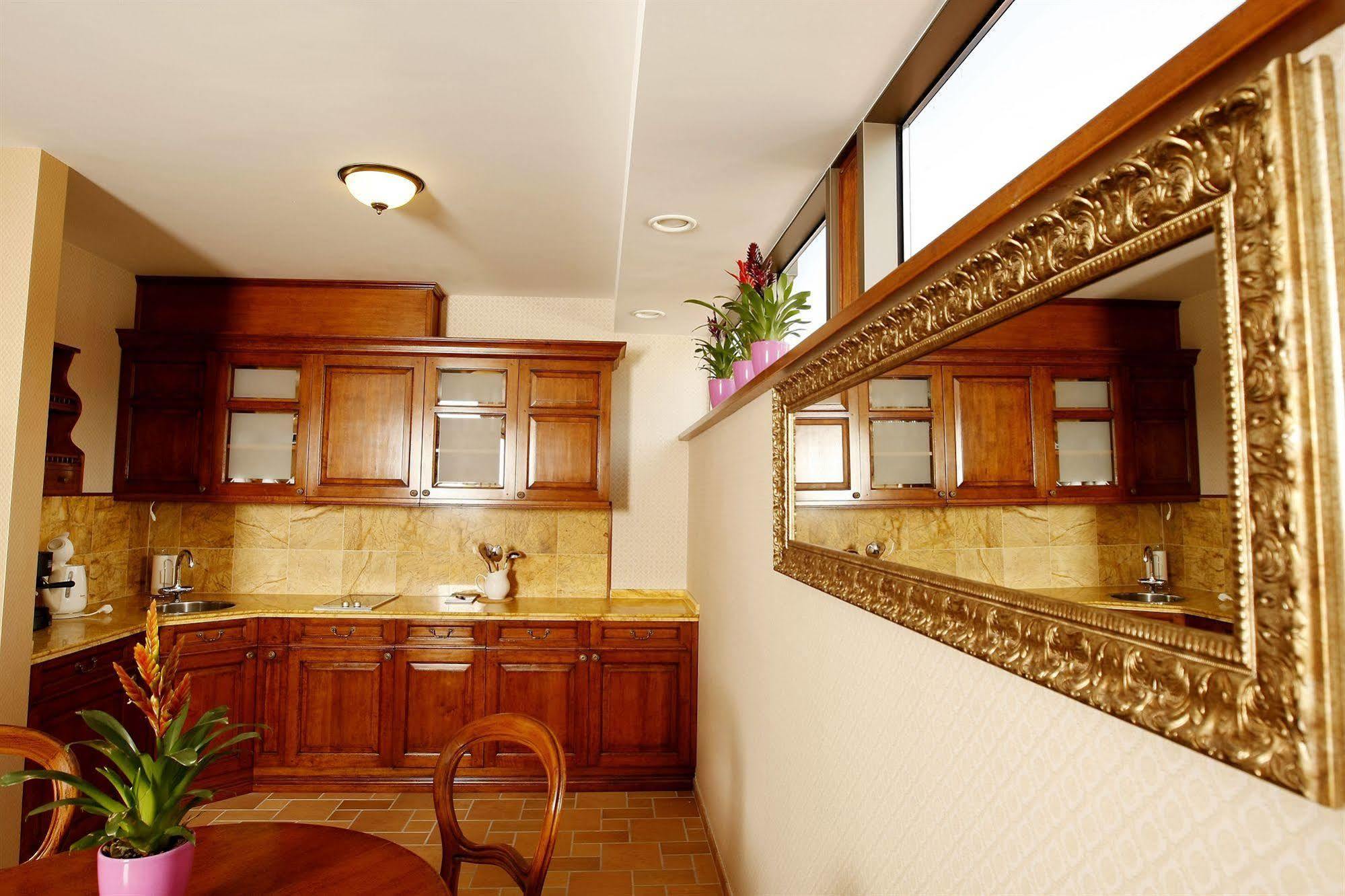 Friedricho Pasazas Hotel Klaipeda Bagian luar foto