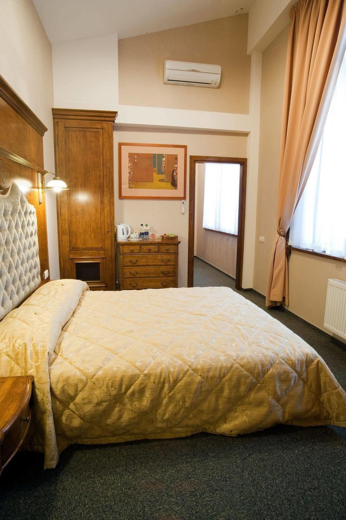 Friedricho Pasazas Hotel Klaipeda Bagian luar foto