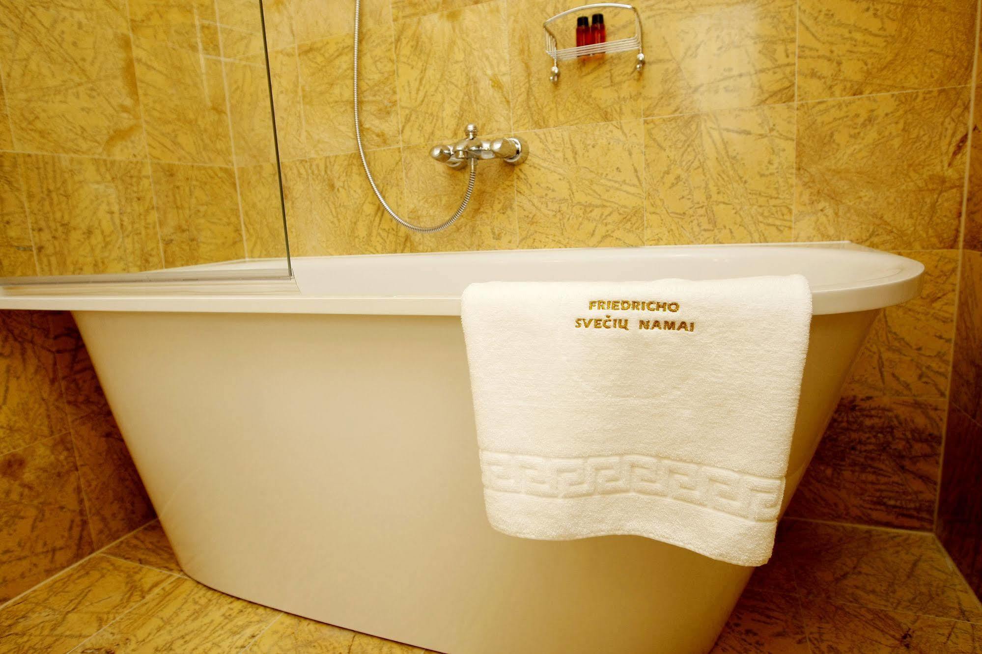Friedricho Pasazas Hotel Klaipeda Bagian luar foto